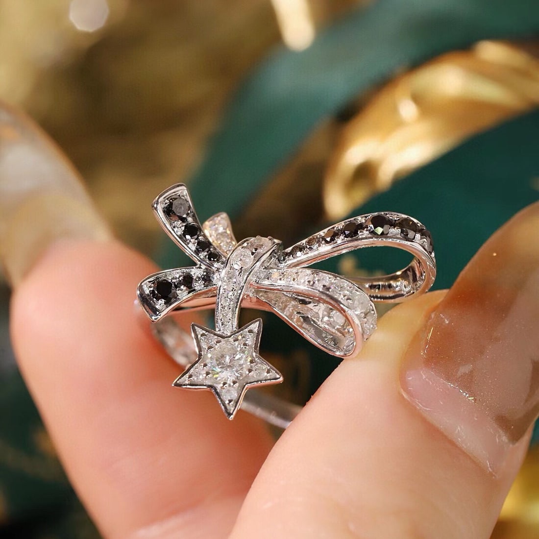 14k Gold 1 Ct Natural Color Diamond Ring - 5