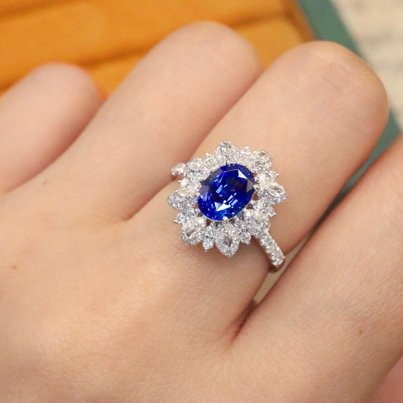 14k Gold 2.08 Ctw Natural Sapphire & Diamond Ring - 5