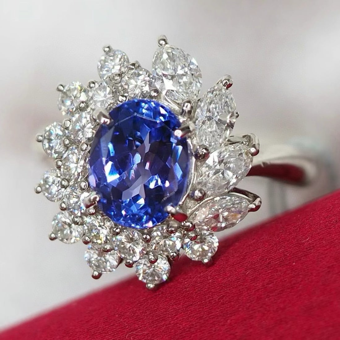 14k Gold 3.95 Ctw Natural Tanzanite & Diamond Ring - 5