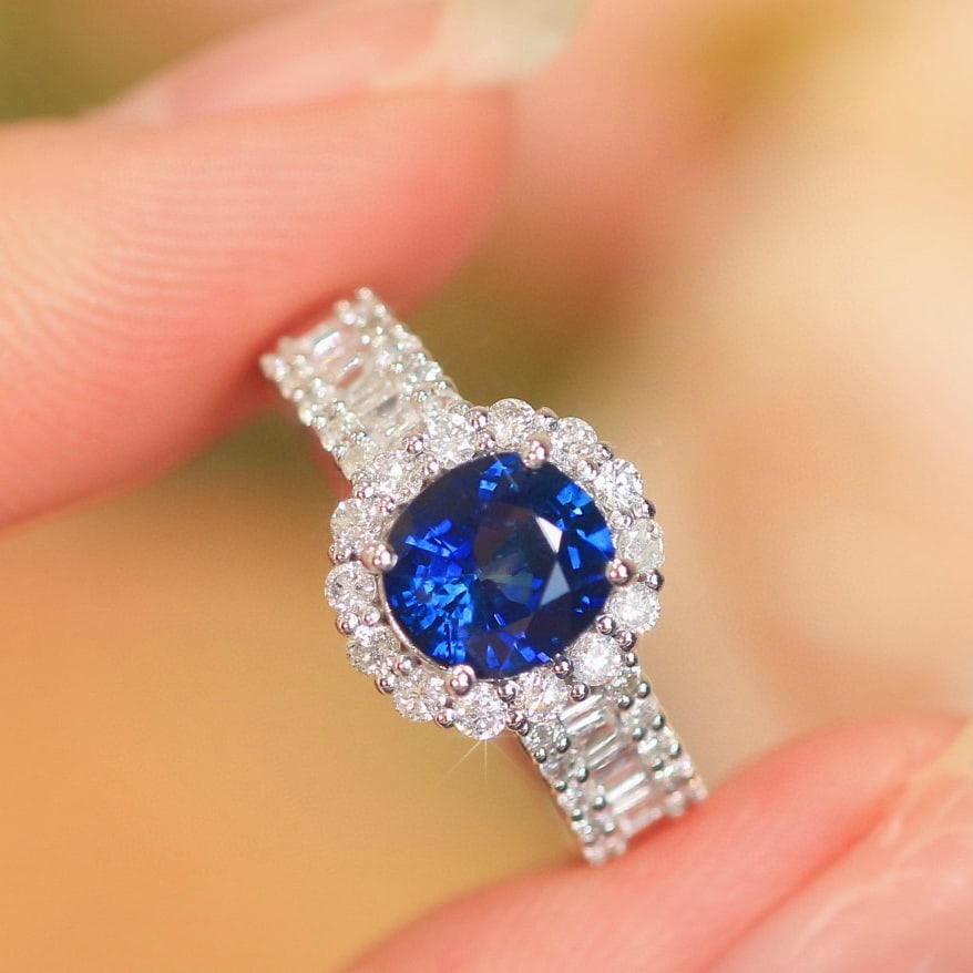 14k Gold 2.21 Ctw Natural Sapphire & Diamond Ring - 4