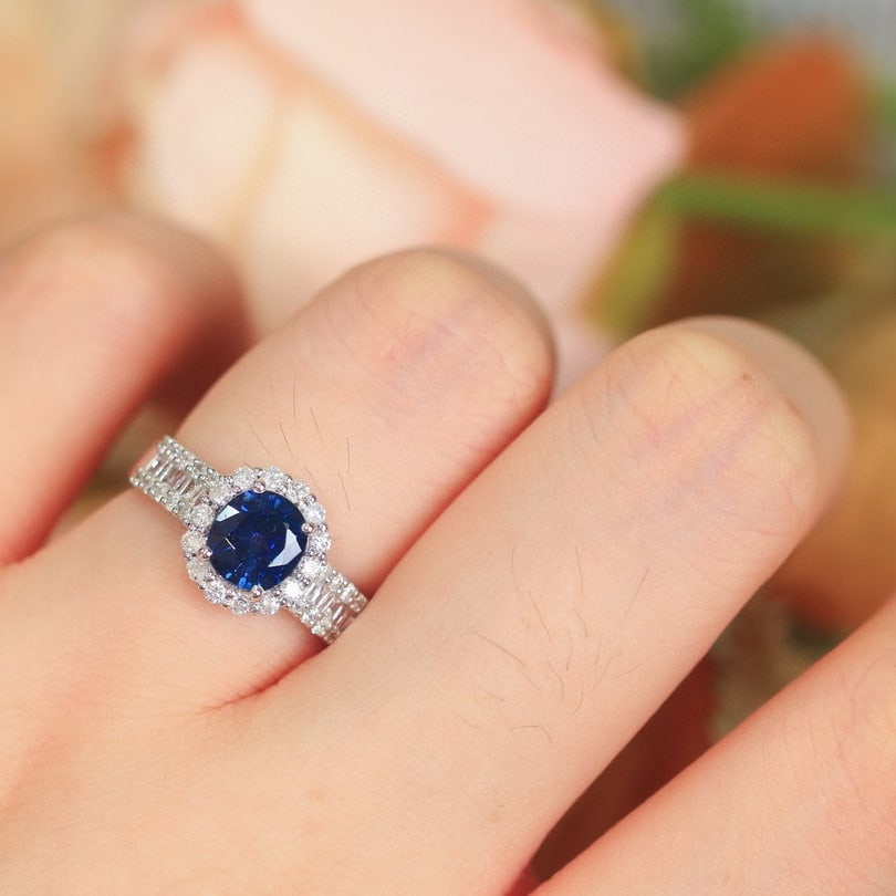 14k Gold 2.21 Ctw Natural Sapphire & Diamond Ring - 5