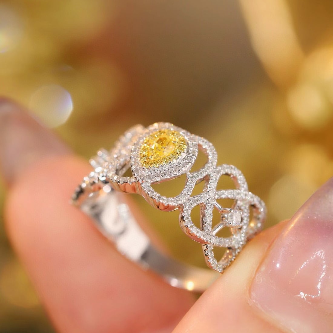 14k Gold 0.55 Ctw Natural Yellow Diamond & Diamond Ring - 5