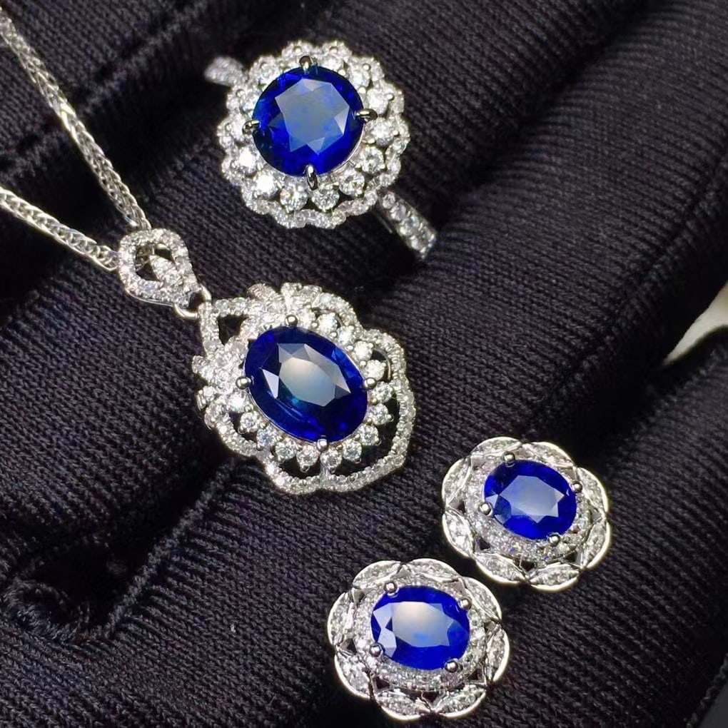 14k Gold 3.93 Ct Vivid Blue Natural Sapphire & Diamond Jewelry Set - 4