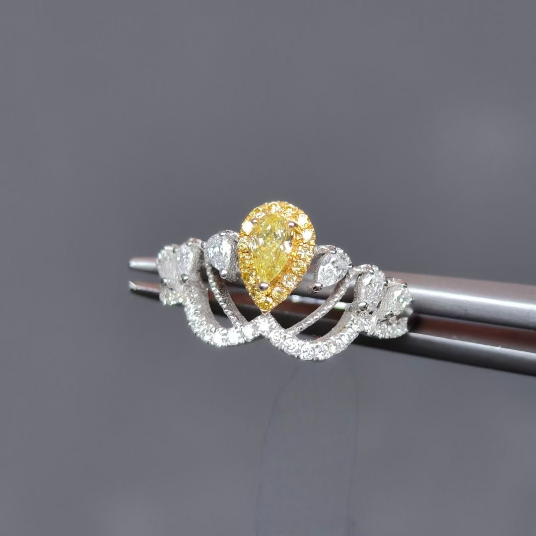 14k Gold 0.56 Ctw Natural Yellow Diamond & Diamond Ring - 2