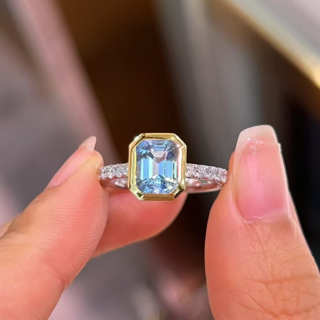 14k Gold 1.97 Ctw Natural Aquamarine & Diamond Ring: Ref:230944258 // gold content:14k gold // ring size:7. 25us // // main gemstone:aquamarine // shape:octagonal // carat weight:1. 61ct // color:blue // treatment:natural // // adjacent gemstone 2 :