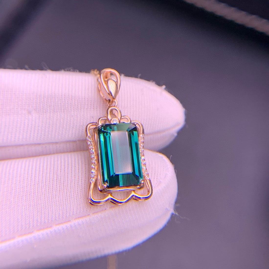 14k Gold 3.3 Ct Natural Tourmaline & Diamond Pendant( Without Chain ) - 2