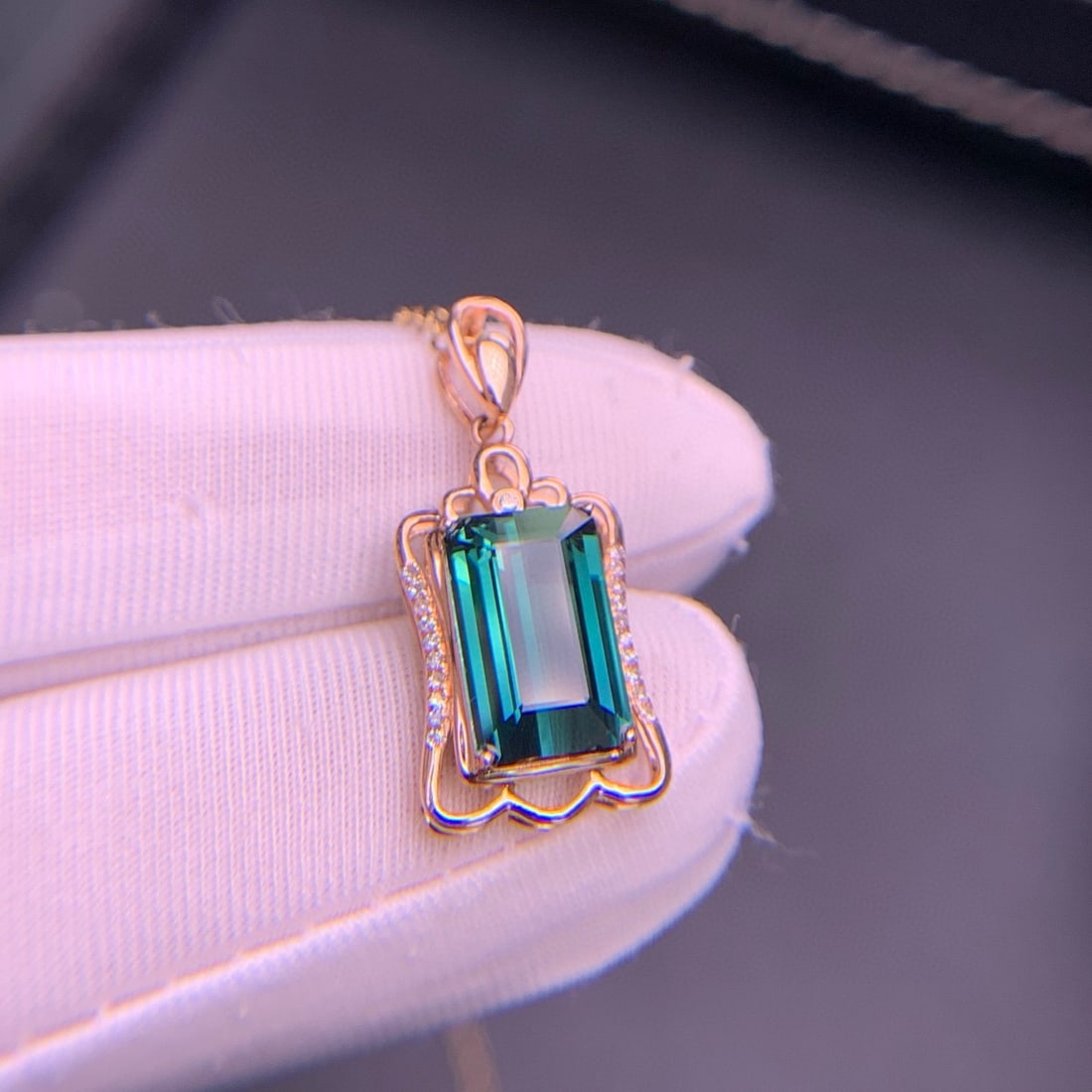 14k Gold 3.3 Ct Natural Tourmaline & Diamond Pendant( Without Chain ) - 7