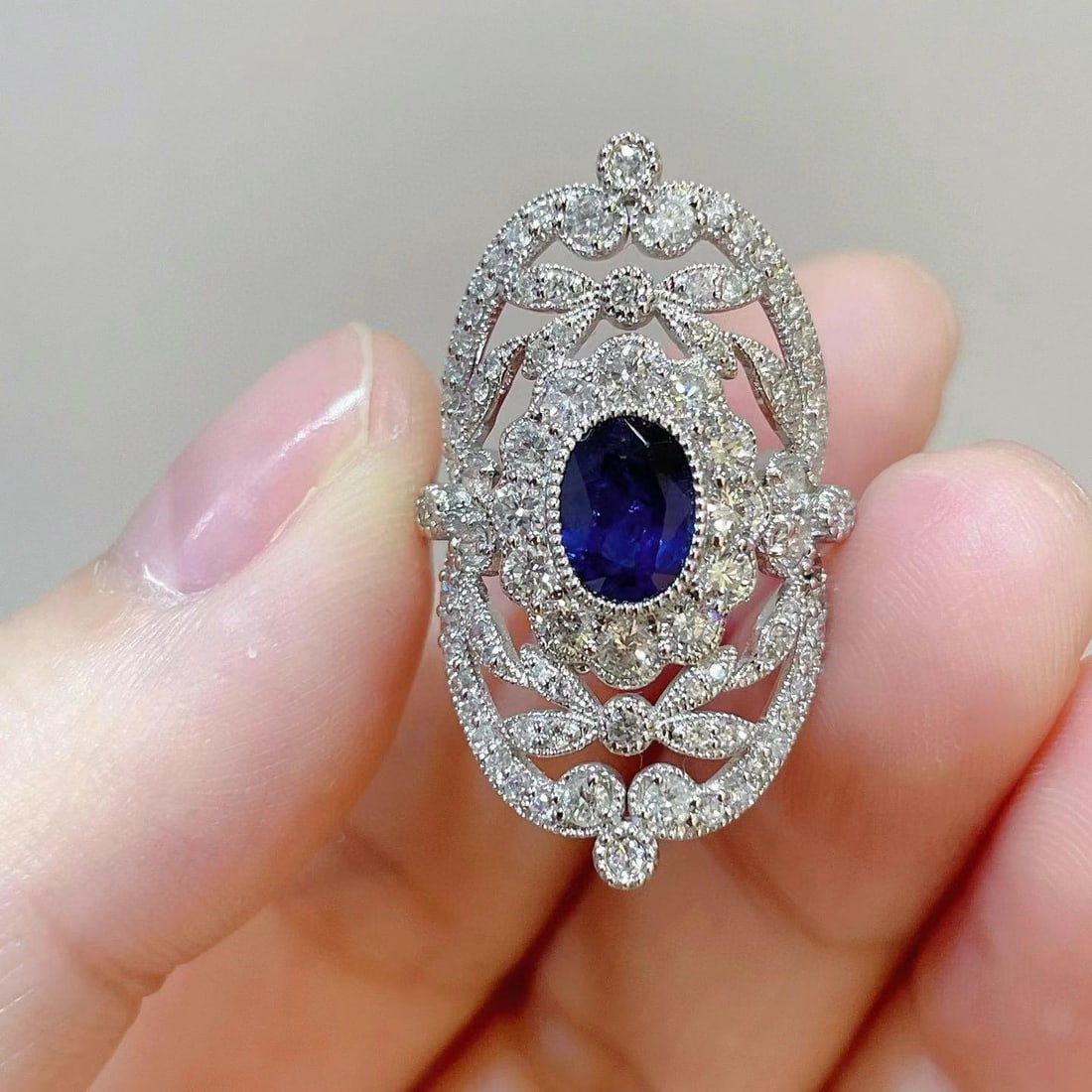 14k Gold 2.27 Ctw Natural Sapphire & Diamond Ring: Ref:230944288 // gold content:14k gold // ring size:7. 25us // // main gemstone:sapphire // shape:oval // carat weight:1. 07ct // color:blue // treatment:natural // // adjacent gemstone 2 :