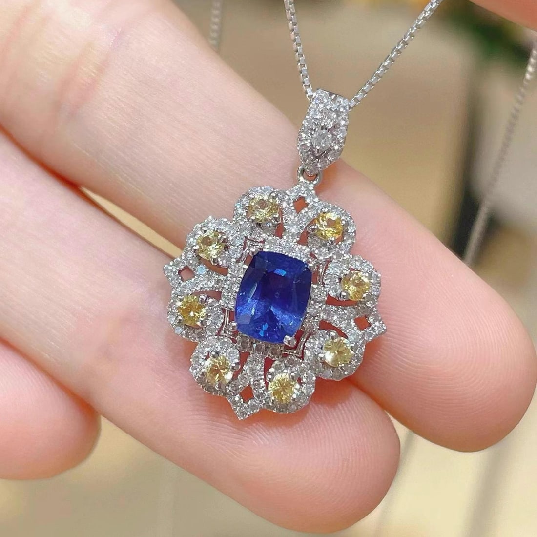 14k Gold 1.60 Ctw Natural Sapphire & Diamond Pendant( Without Chain ) - 3