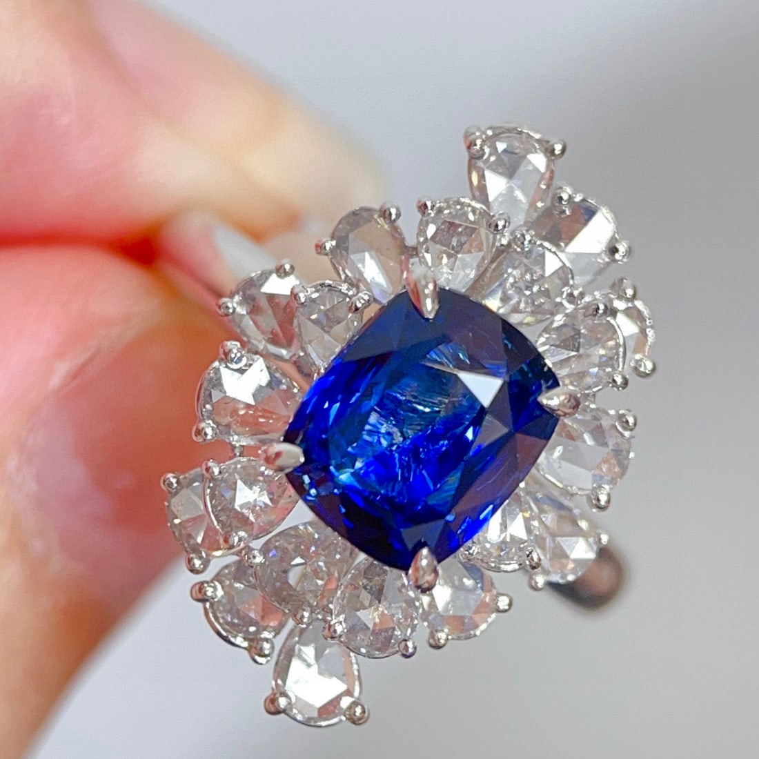 14k Gold 4.31 Ctw Natural Sapphire & Diamond Ring - 3