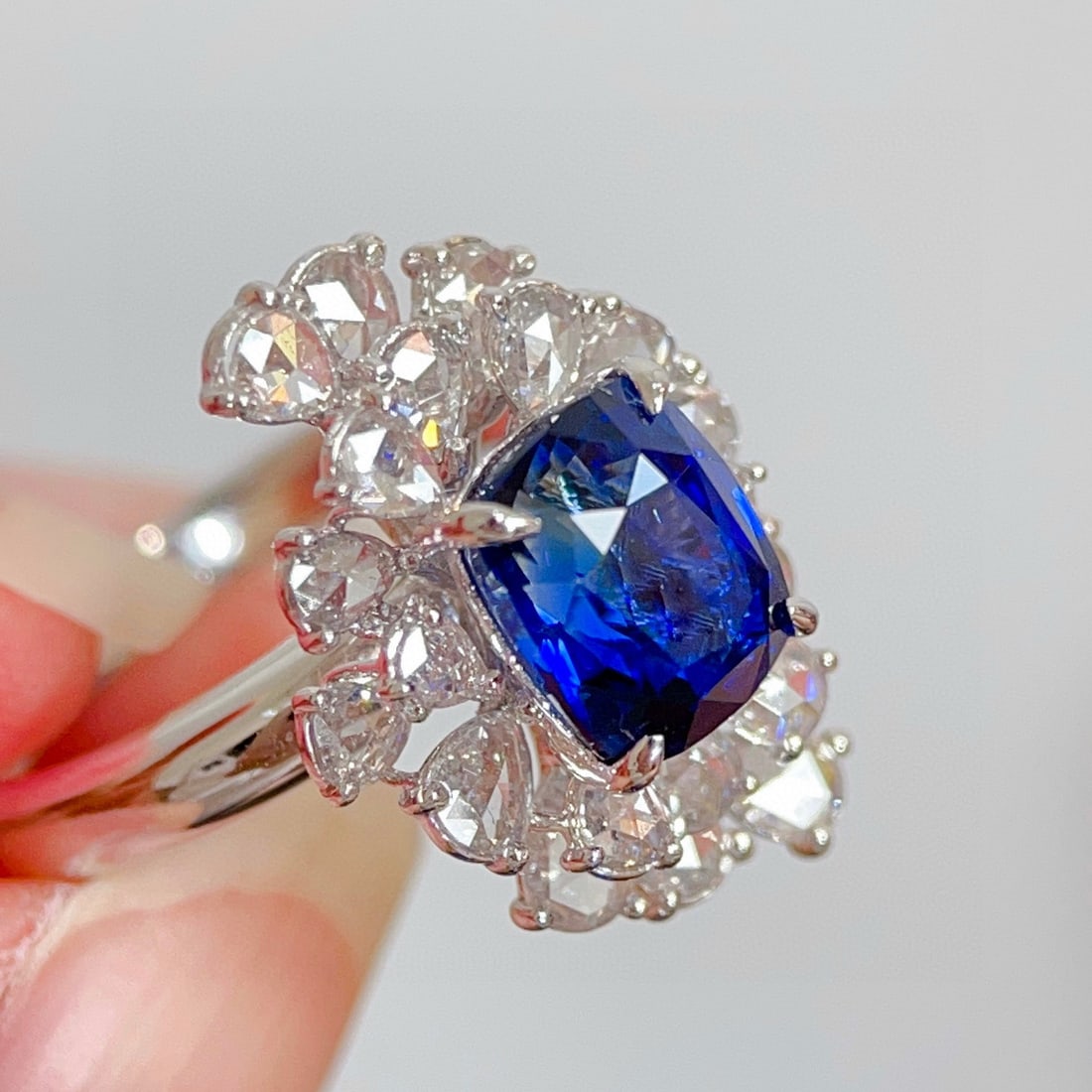 14k Gold 4.31 Ctw Natural Sapphire & Diamond Ring - 6