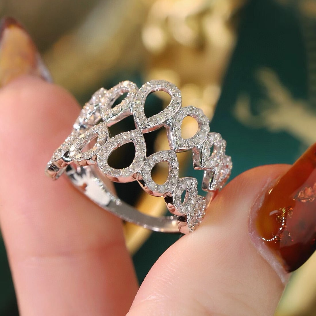 14k Gold 0.88 Ct Natural H Diamond Ring - 4