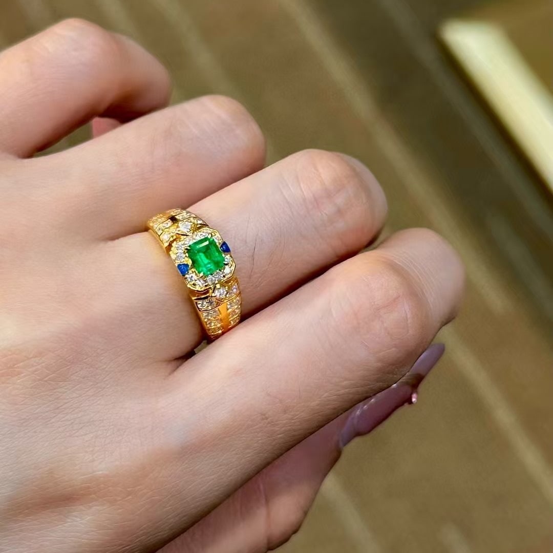 14k Gold 0.77 Ctw Vivid Green Natural Emerald & Diamond Ring - 3