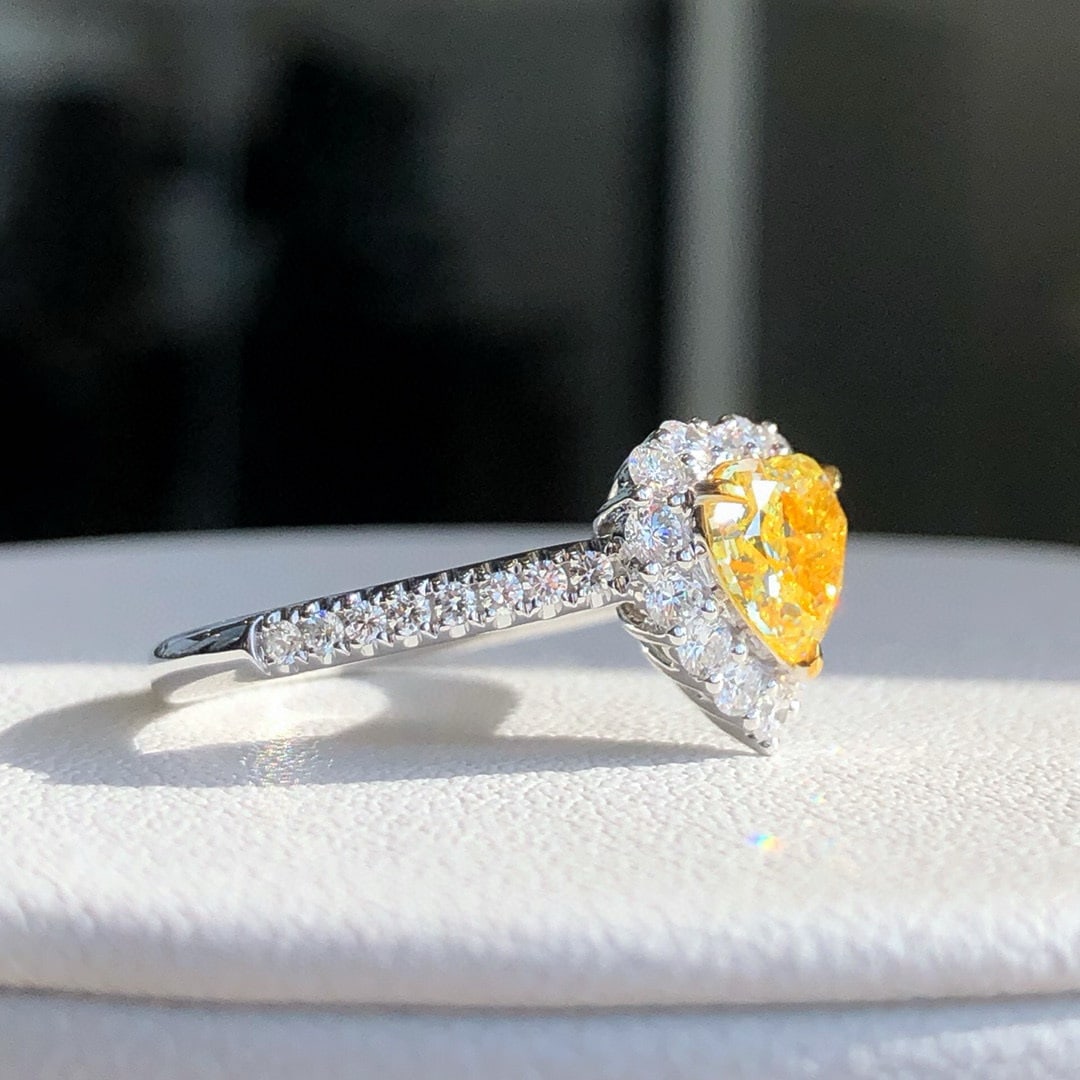 14k Gold 1.50 Ctw Natural Yellow Diamond & Diamond Ring - 3