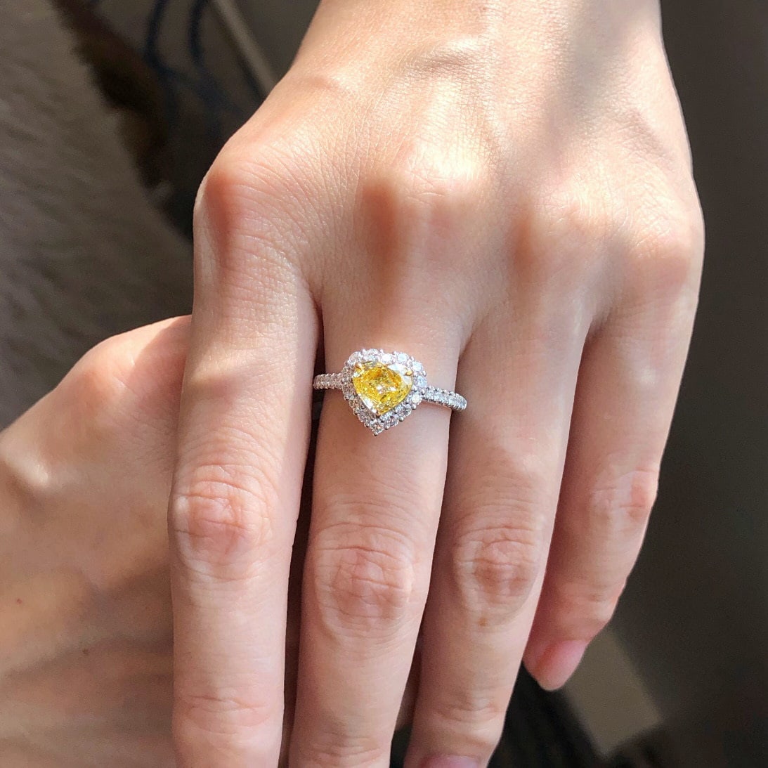 14k Gold 1.50 Ctw Natural Yellow Diamond & Diamond Ring - 6