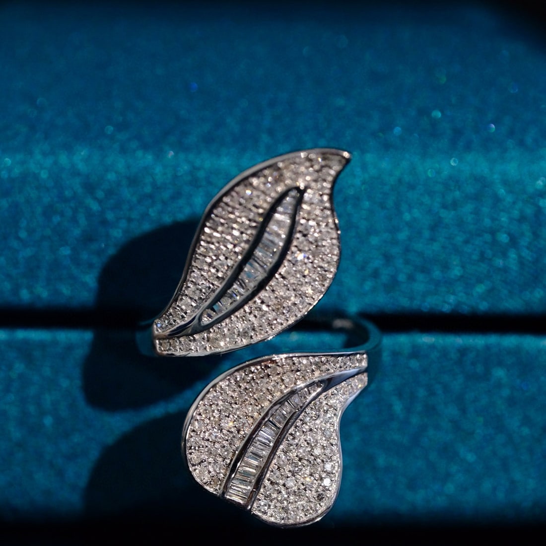 14k Gold 0.73 Ct Natural H Diamond Ring - 2