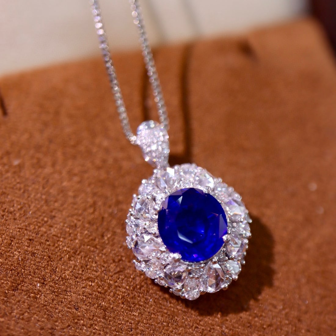 14k Gold 4.10 Ctw Vivid Blue Natural Sapphire & Diamond Ring/pendant( Without Chain ) - 6