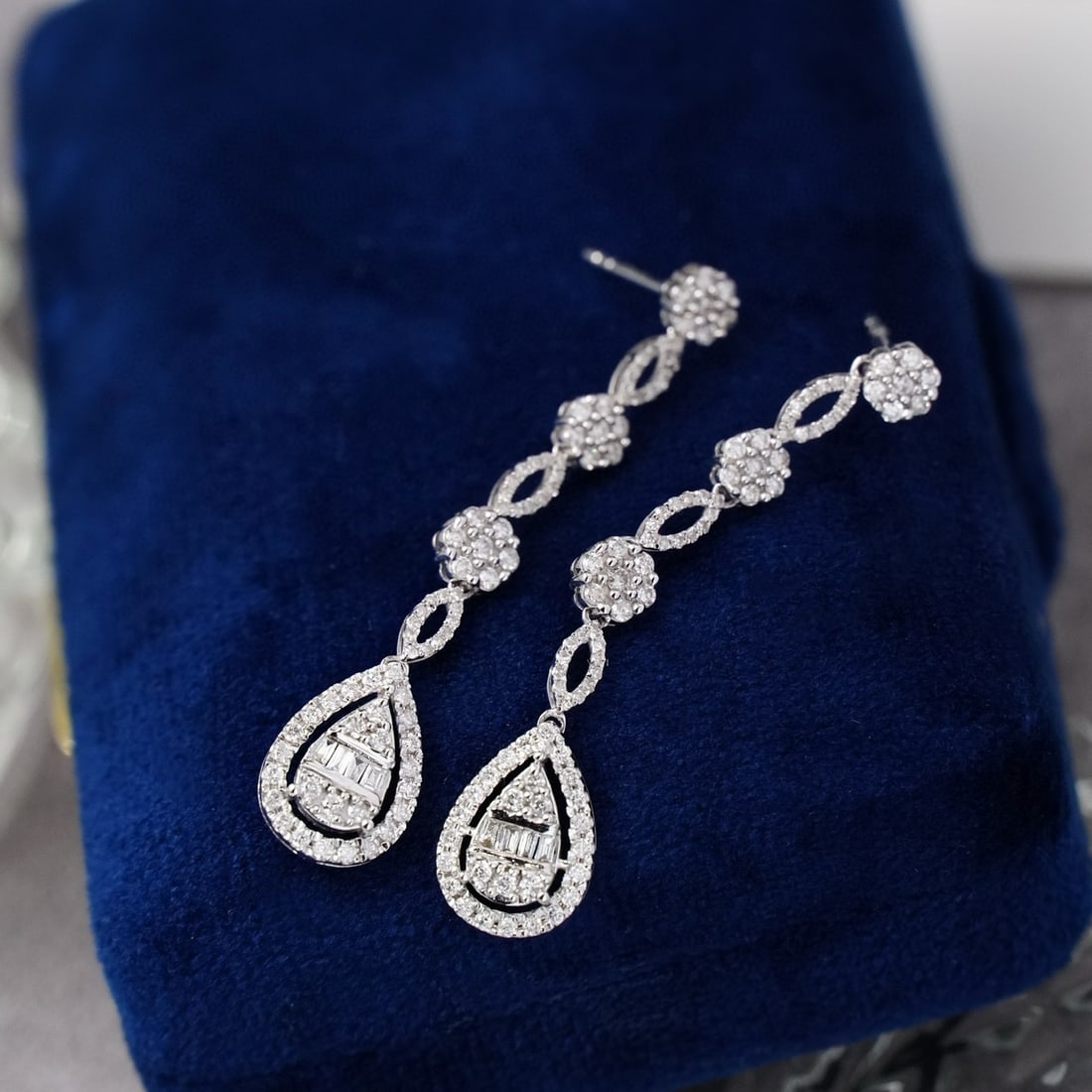 14k Gold 1.3 Ct Natural H Diamond Earrings - 4