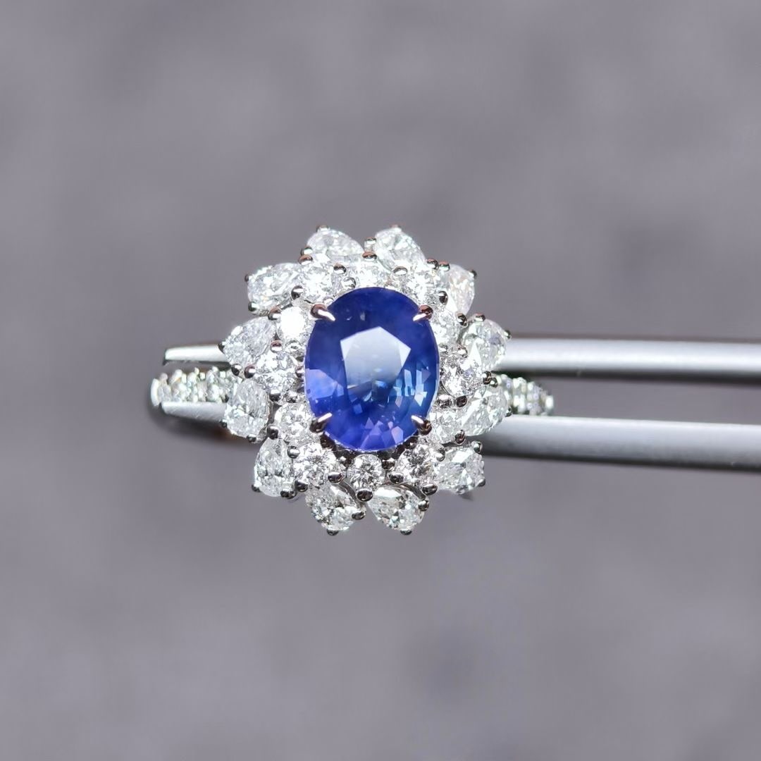 14k Gold 2.61 Ctw Natural Sapphire & Diamond Ring: Ref:230944362 // gold content:14k gold // ring size:7. 25us // // main gemstone:sapphire // shape:oval // carat weight:1. 55ct // color:blue // treatment:natural // // adjacent gemstone 2 :