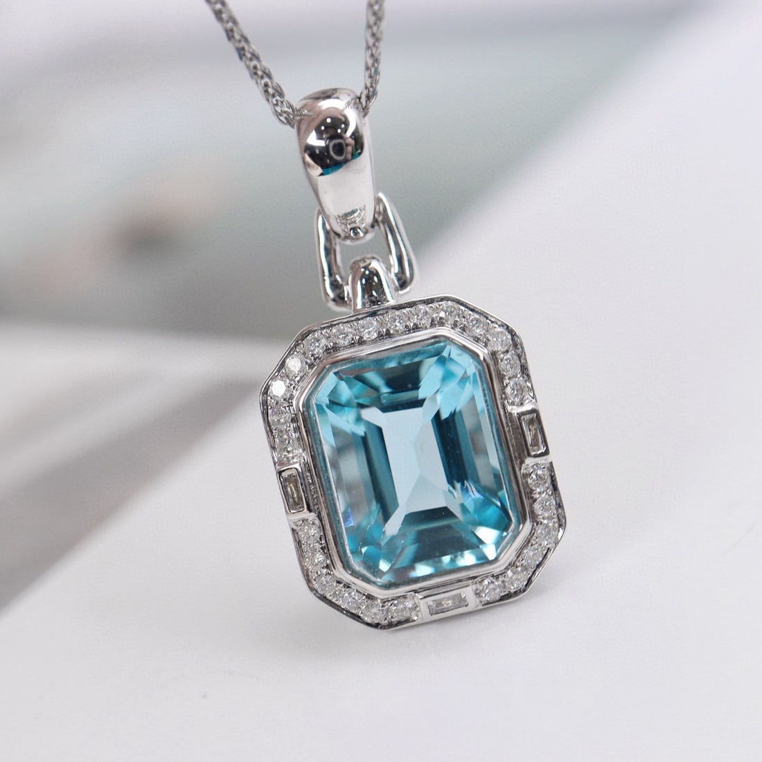 14k Gold 2.93 Ctw Natural Aquamarine & Diamond Pendant( Without Chain ) - 2