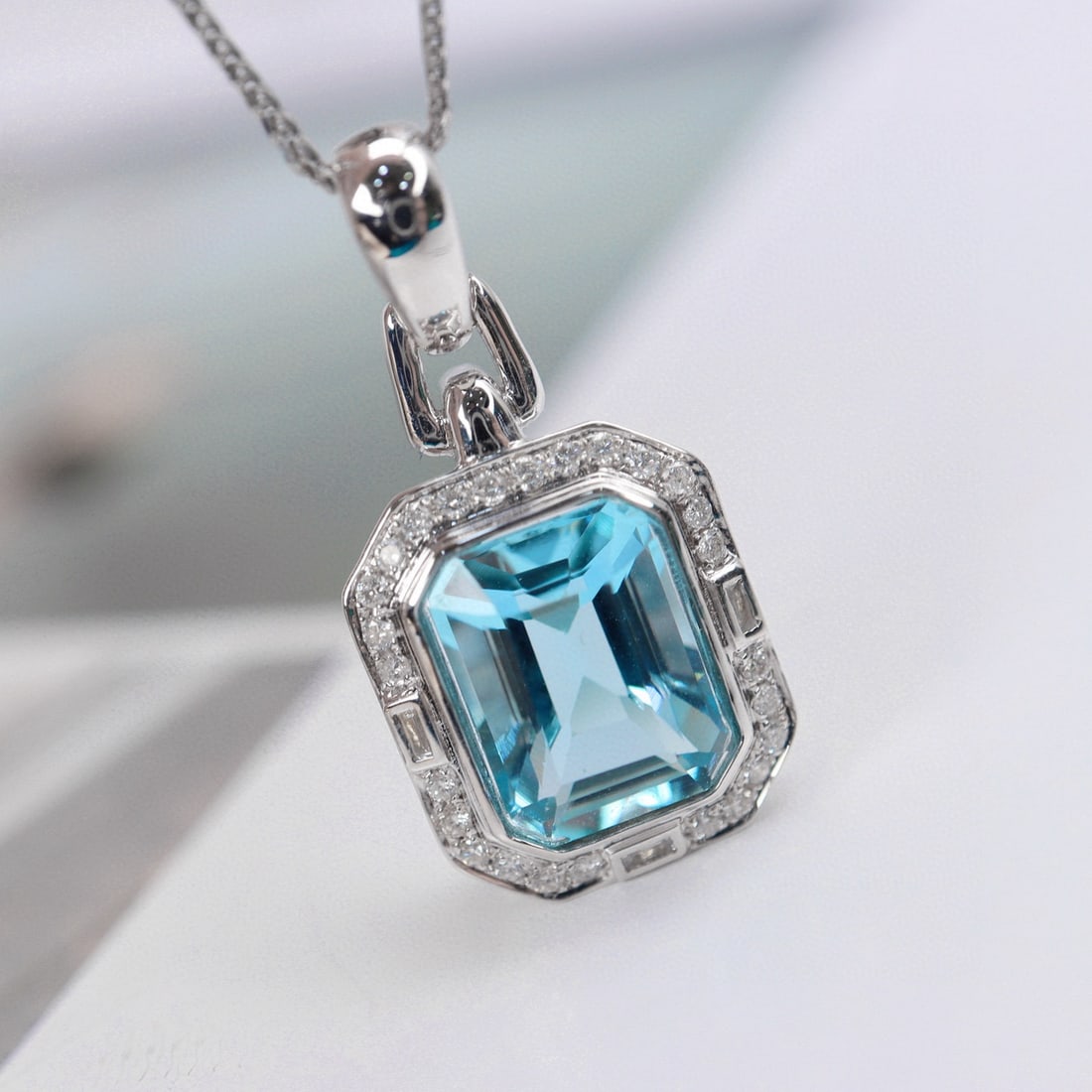 14k Gold 2.93 Ctw Natural Aquamarine & Diamond Pendant( Without Chain ) - 4
