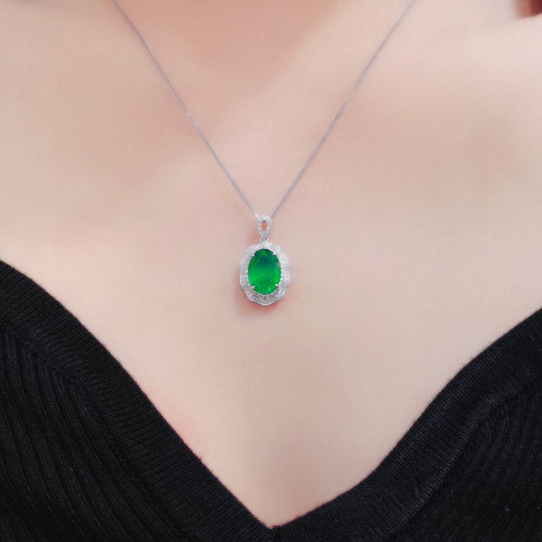 14k Gold 2.71 Ctw Vivid Green Natural Emerald & Diamond Pendant( Without Chain ) - 3