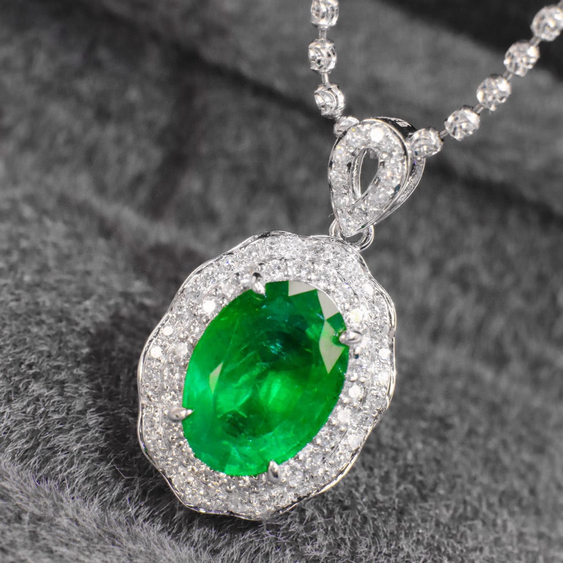 14k Gold 2.71 Ctw Vivid Green Natural Emerald & Diamond Pendant( Without Chain ) - 4