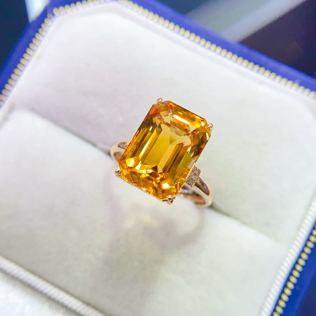 14k Gold 6.08 Ctw Natural Citrine & Diamond Ring - 2