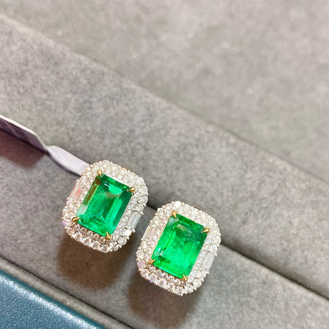 14k Gold 3.75 Ctw Vivid Green Natural Emerald & Diamond Earrings (1 of 5)