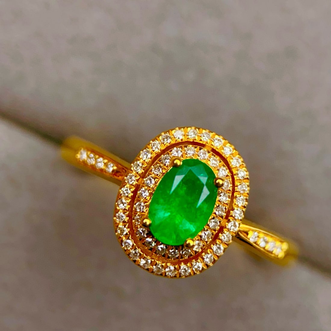 14k Gold 0.55 Ct Natural Emerald & Diamond Ring - 4