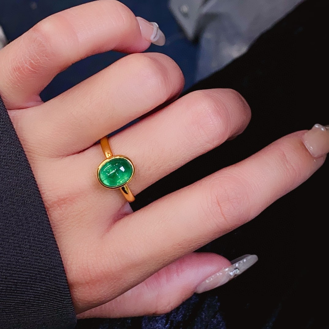 14k Gold 1.9 Ct Natural Emerald Ring - 3