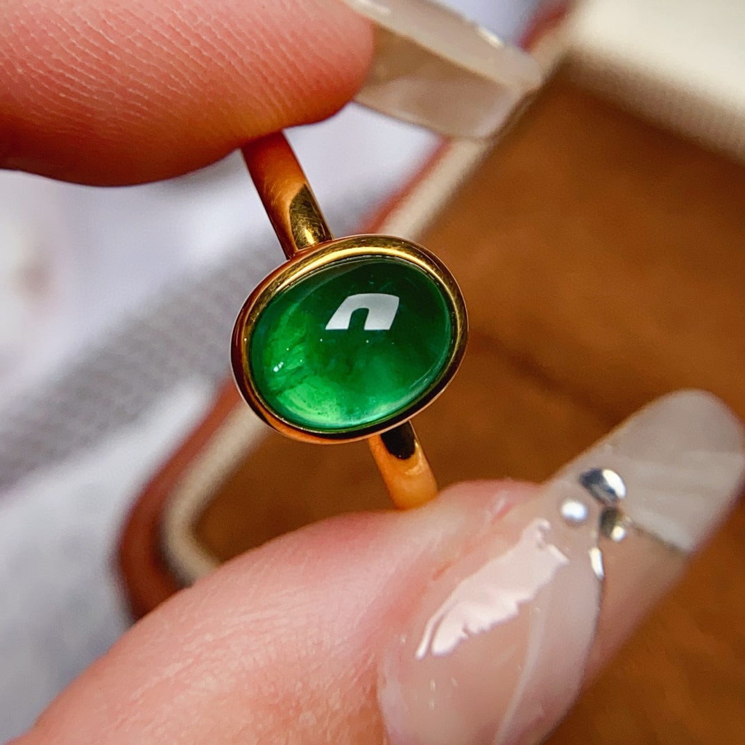 14k Gold 1.9 Ct Natural Emerald Ring - 5