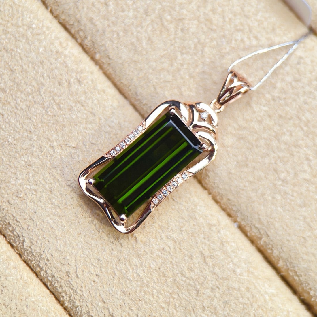 14k Gold 5.94 Ctw Natural Tourmaline & Diamond Pendant( Without Chain ) - 4