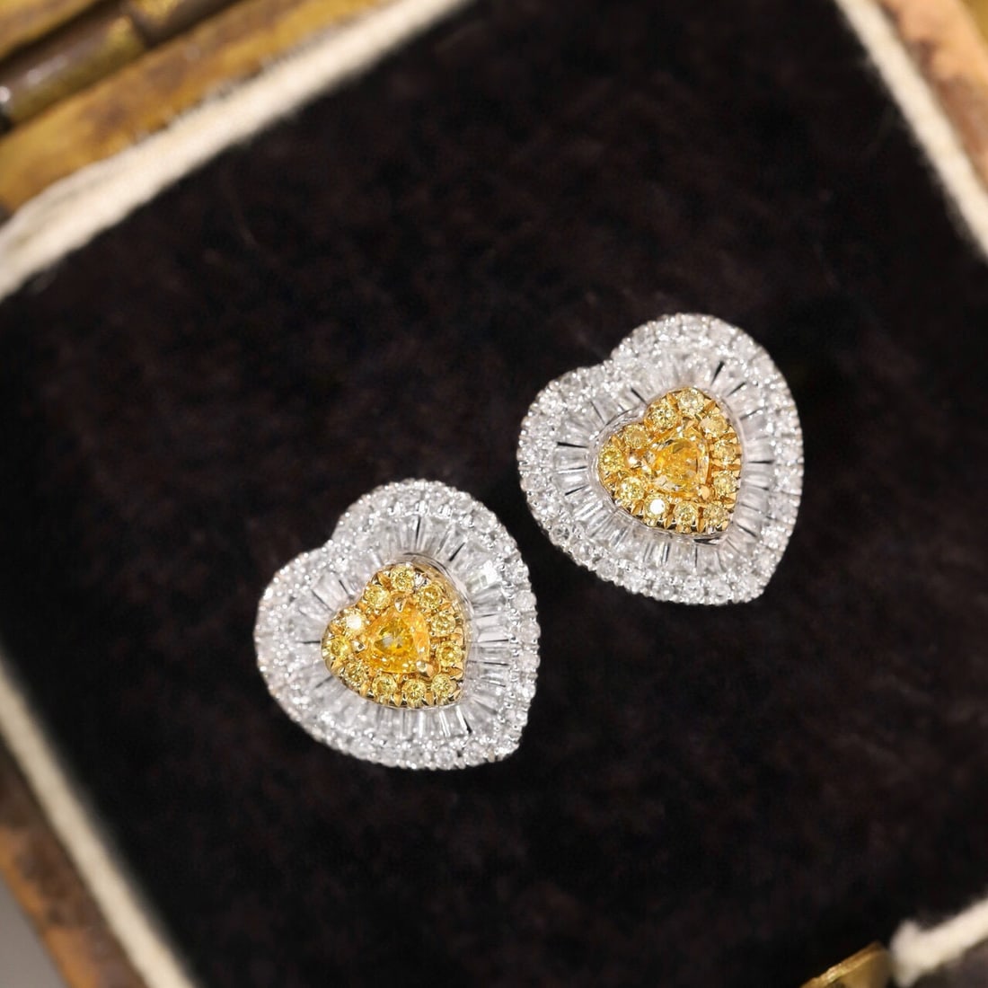 14k Gold 0.50 Ct Natural Color Diamond Earrings: Ref:230944411 // gold content:14k gold // main gemstone:diamond // shape:multiply // carat weight:0. 50ct // clarity grade:vs-si // color:color // treatment:natural // Condition: NewLow Estimate:
