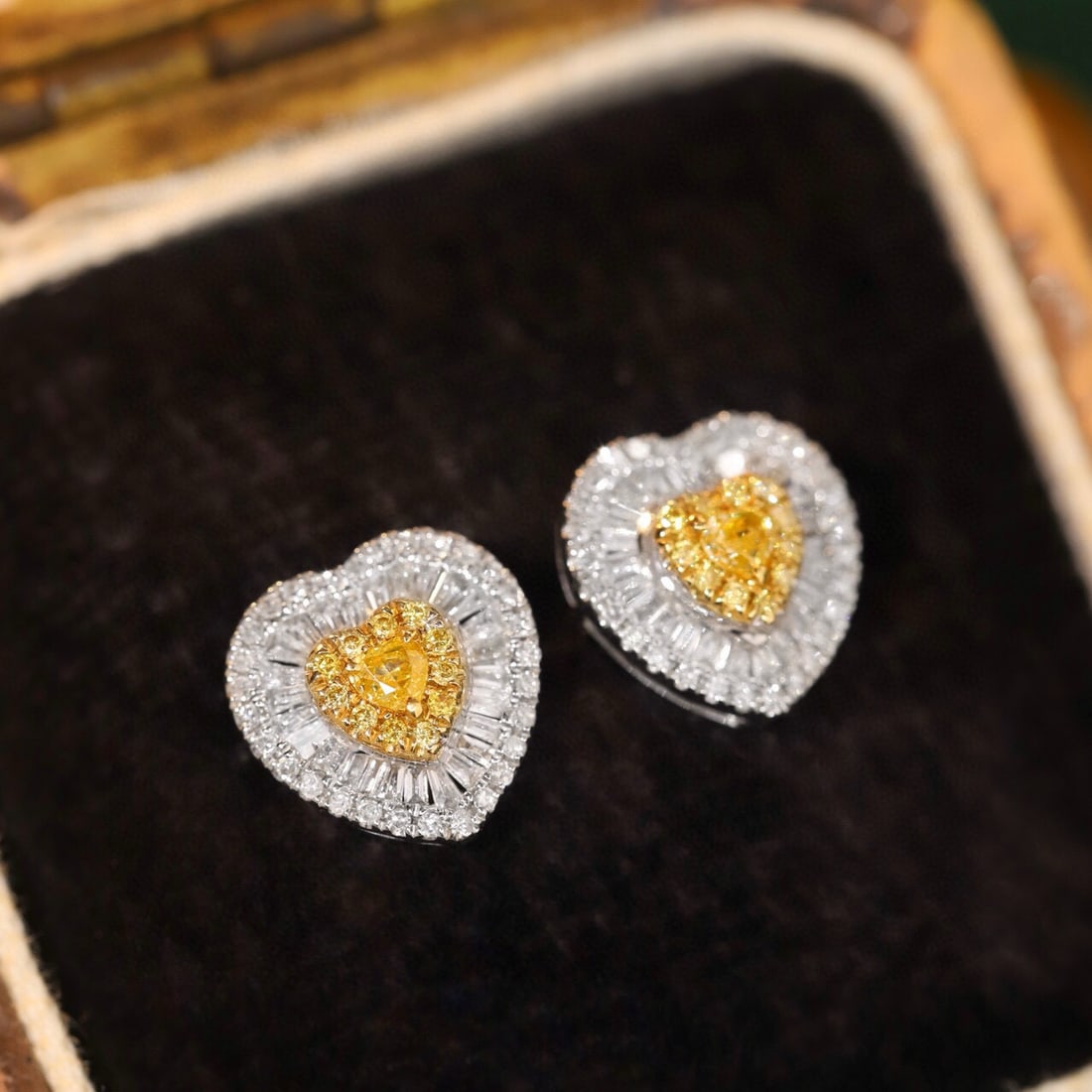 14k Gold 0.50 Ct Natural Color Diamond Earrings - 7