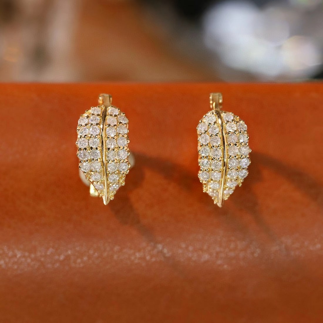 14k Gold 0.36 Ct Natural H Diamond Earrings: Ref:230944416 // gold content:14k gold // main gemstone:diamond // shape:round // carat weight:0. 36ct // clarity grade:vs-si // color:h // treatment:natural // cut grade:g // Condition: NewLow