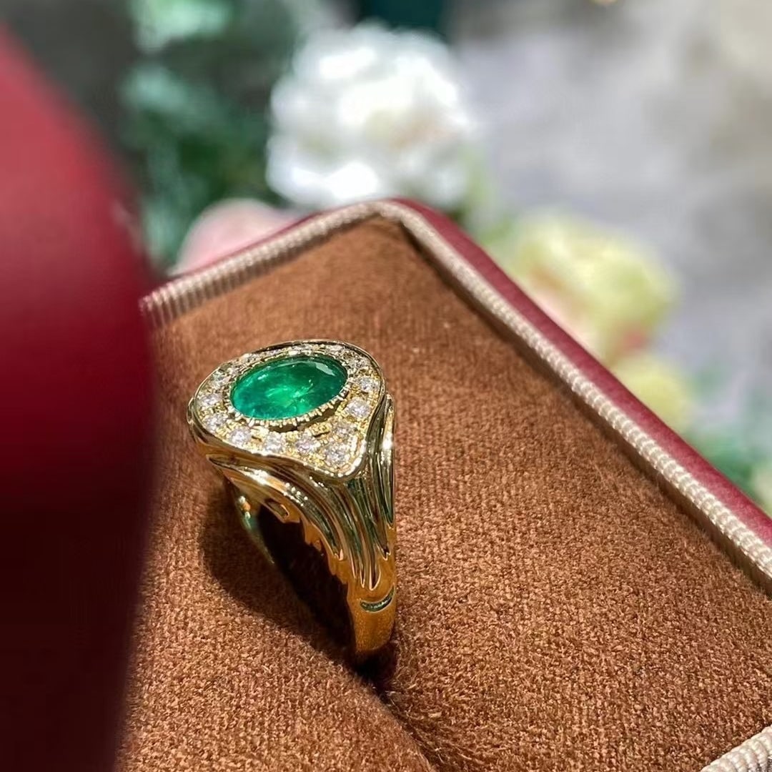 14k Gold 1 Ct Natural Emerald & Diamond Ring - 3