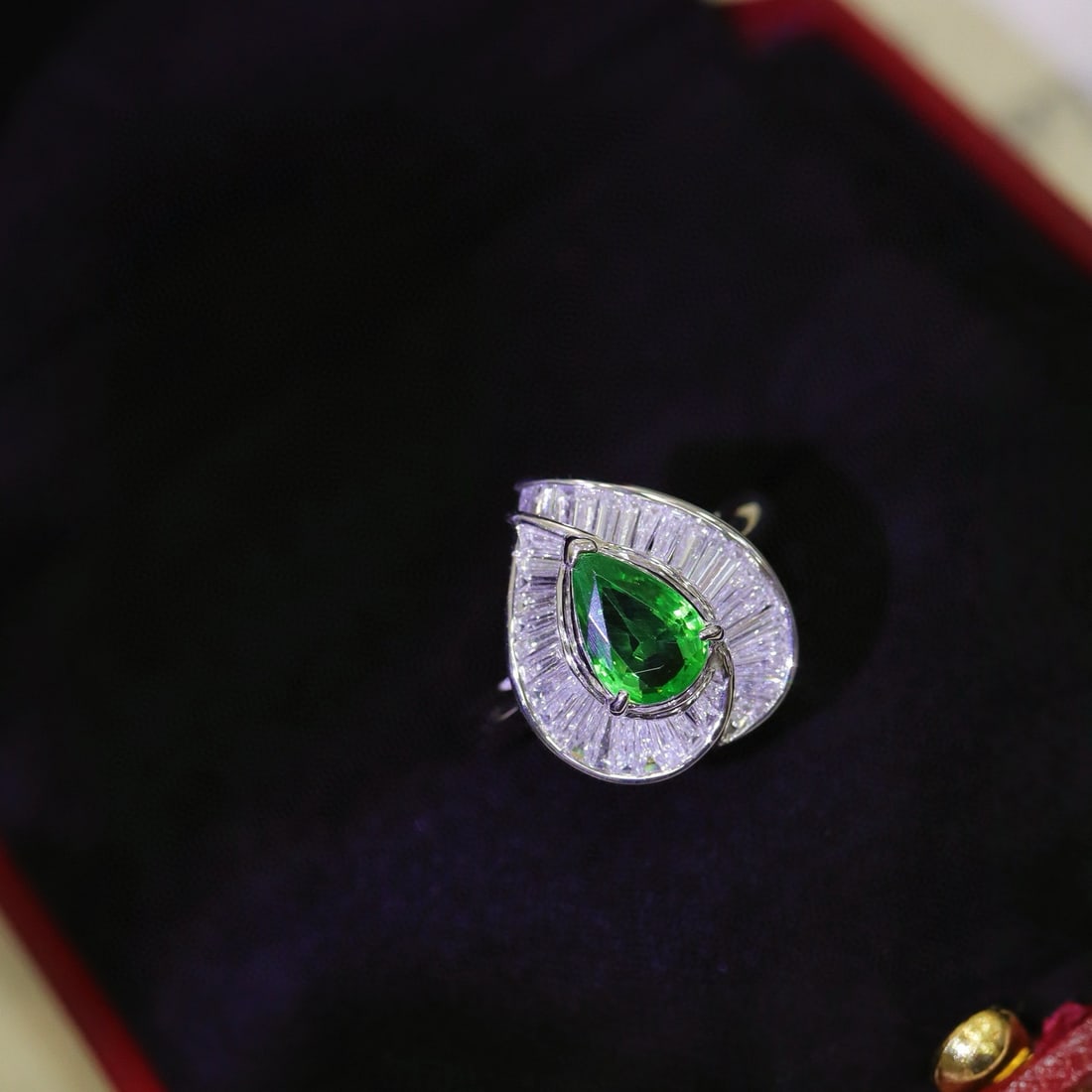 14k Gold 1.93 Ctw Natural Tsavorite & Diamond Ring - 2