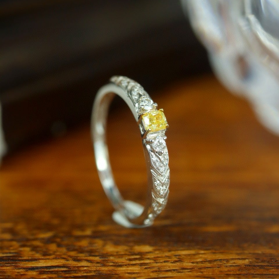 14k Gold 0.33 Ctw Natural Yellow Diamond & Diamond Ring - 3