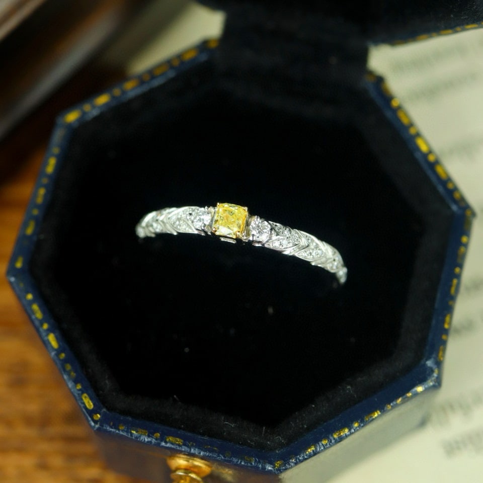 14k Gold 0.33 Ctw Natural Yellow Diamond & Diamond Ring - 4