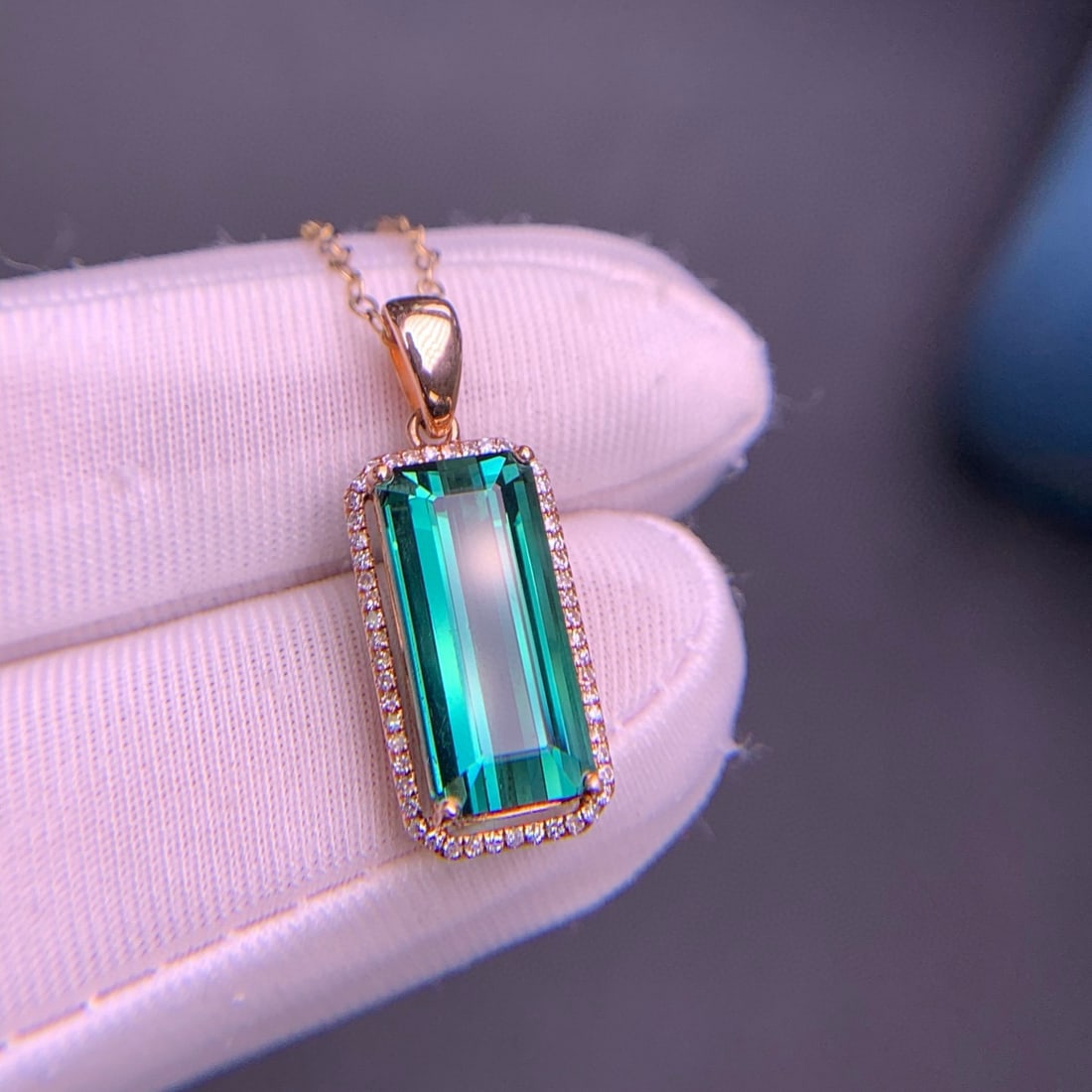 14k Gold 4.8 Ct Natural Tourmaline & Diamond Pendant( Without Chain ) - 7