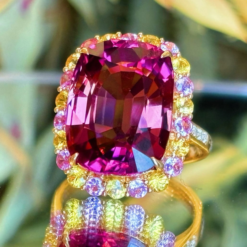 14k Gold 13.75 Ct Natural Tourmaline & Sapphire & Diamond Ring: Ref:230945007 // gold content:14k gold // ring size:7. 25us // // main gemstone:tourmaline // shape:cushion // carat weight:13. 75ct // color:red // treatment:natural // // adjacent gemstone 2 :