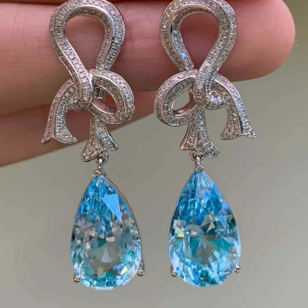 14k Gold 11.65 Ct Natural Aquamarine & Diamond Earrings - 3