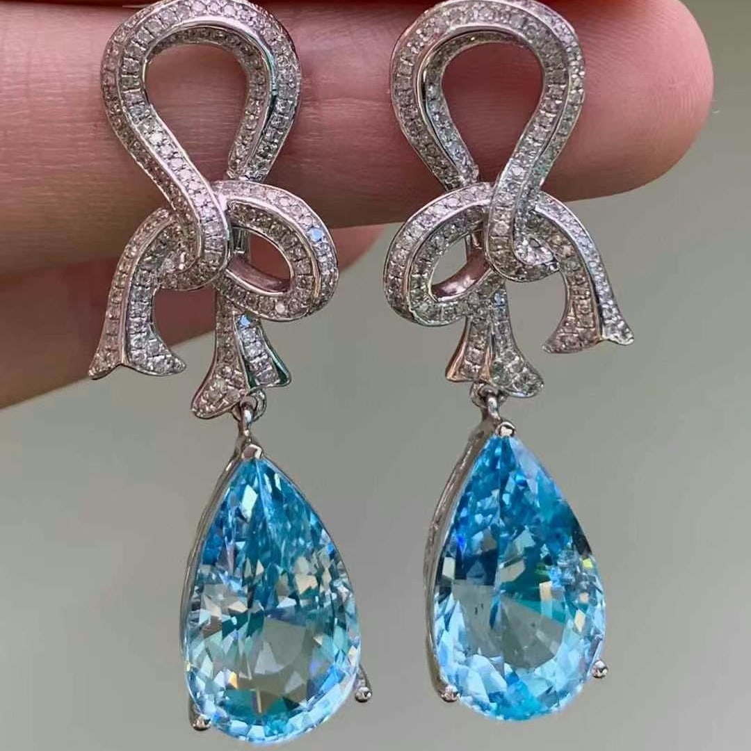 14k Gold 11.65 Ct Natural Aquamarine & Diamond Earrings - 4