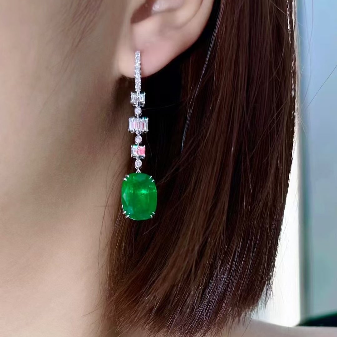 14k Gold 16.74 Ctw Natural Emerald & Diamond Earrings - 3