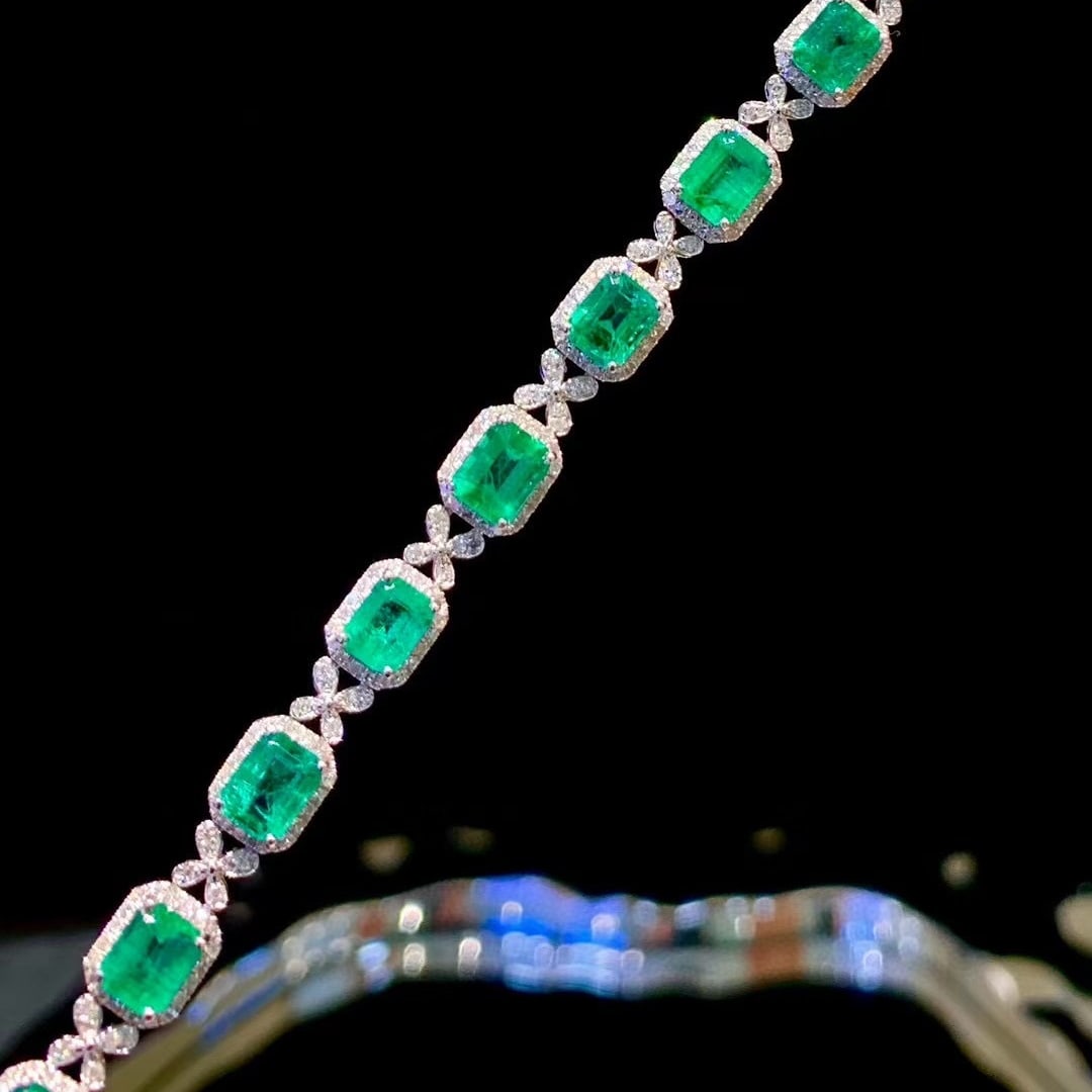 14k Gold 7.5 Ct Natural Emerald & Diamond Bracelet - 6