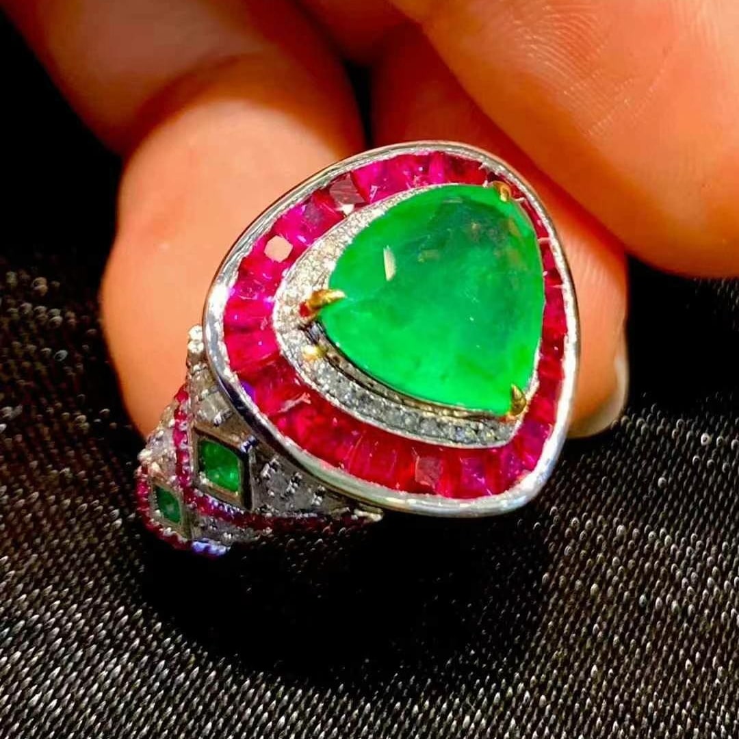 14k Gold 3.3 Ct Vivid Green Natural Emerald & Diamond & Ruby Ring - 3