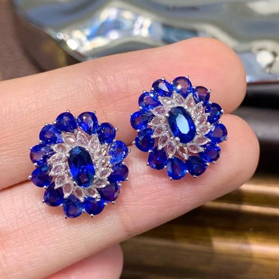14k Gold 4.85 Ct Natural Sapphire & Sapphire Earrings - 2