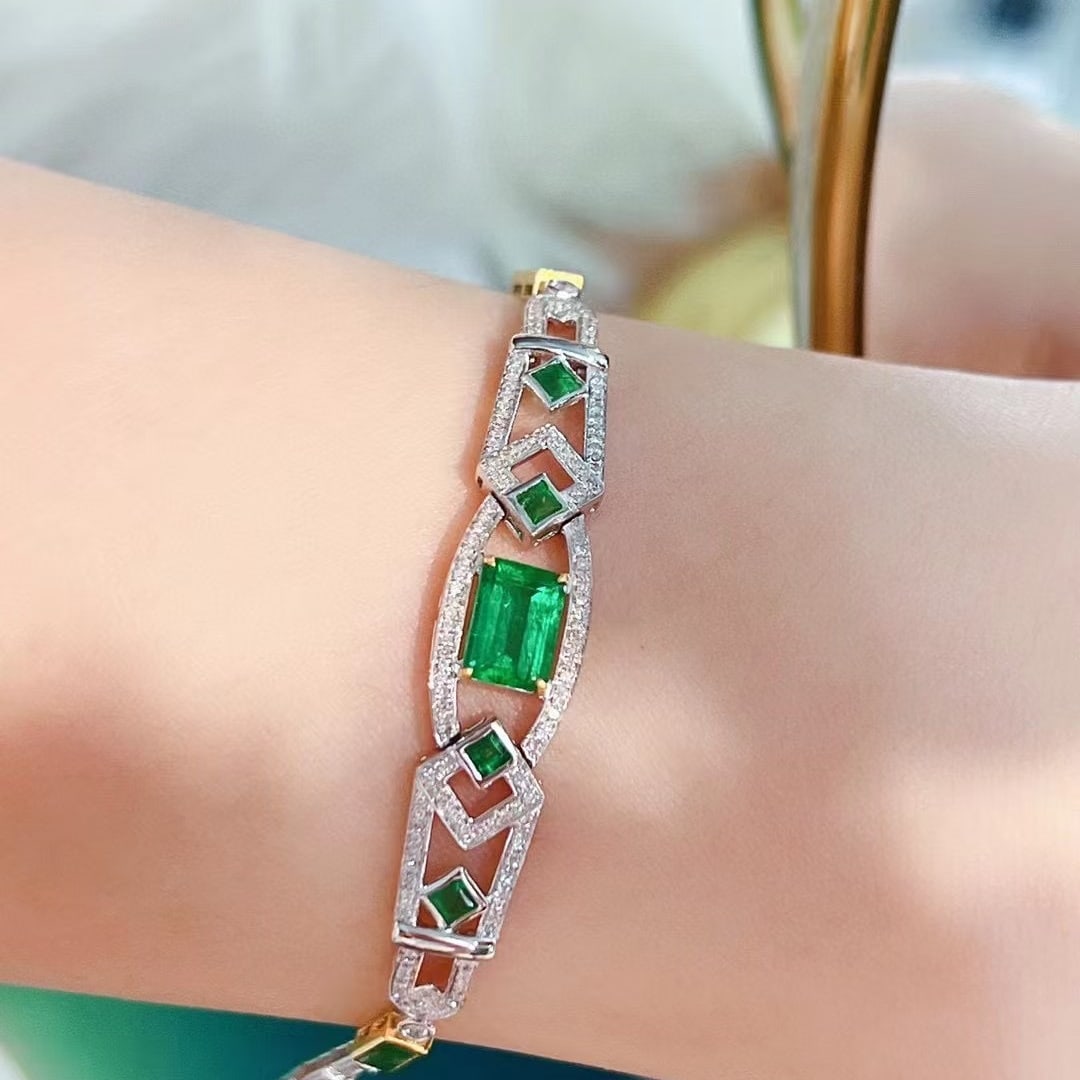 14k Gold 2.15 Ct Natural Emerald & Diamond Bracelet - 4