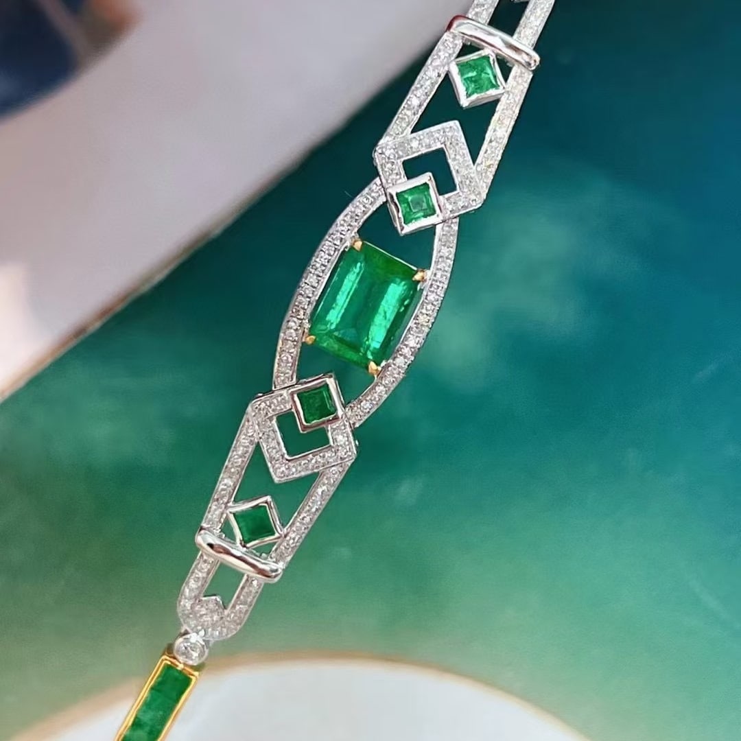 14k Gold 2.15 Ct Natural Emerald & Diamond Bracelet - 6